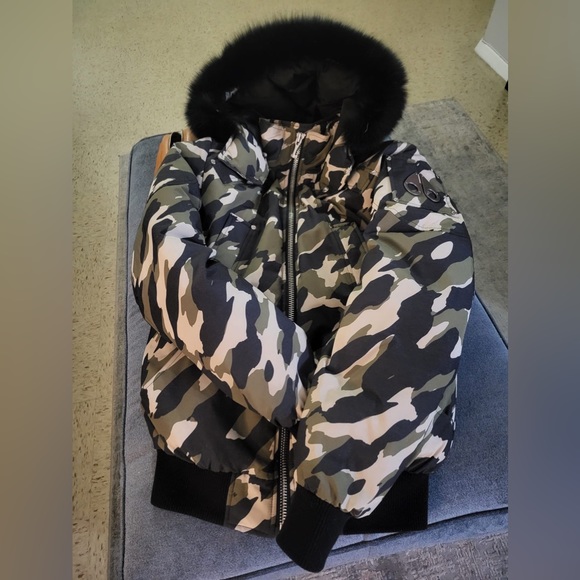 Moose Knuckles Camo jacket - Picture 6 of 9